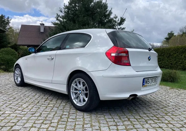 ostrołęka BMW Seria 1 cena 17000 przebieg: 218000, rok produkcji 2008 z Ostrołęka